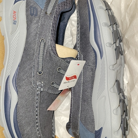 NWT Skechers Archfit Motley Oven Shoes - Picture 1 of 4